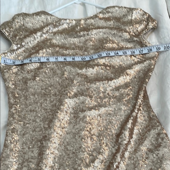 Dress the Population Shimmering Sequin Maxi Dress in Gold - Picture 7 of 11